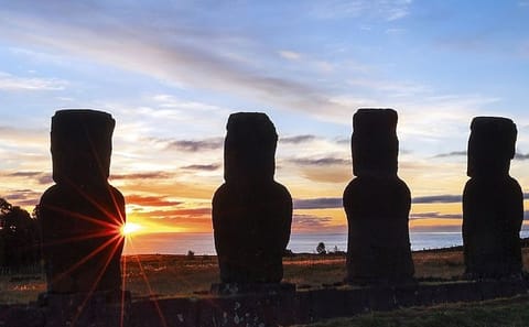 10-Day Cultural Tour of Santiago, Buenos Aires, and Easter Island