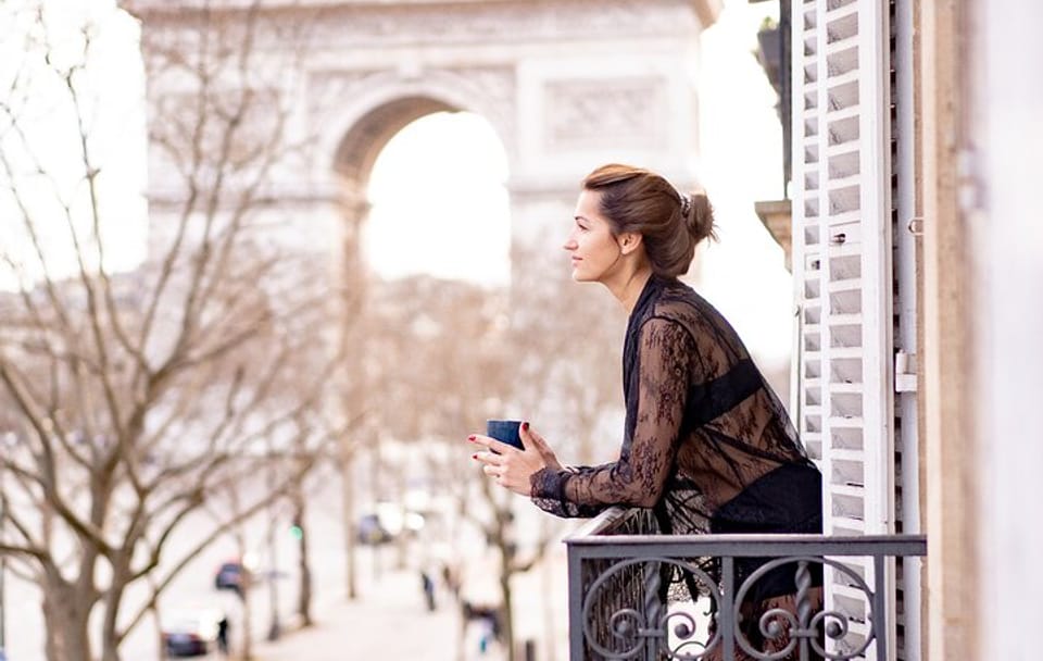Arc de Triomphe Photography Experience in Barcelona