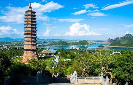 Bai Dinh Pagoda and Trang An Boat Trip Day Tour from Hanoi