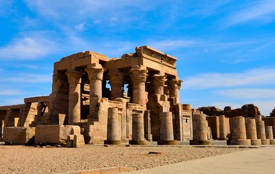 From Luxor: Private Day Trip to Edfu and Kom Ombo