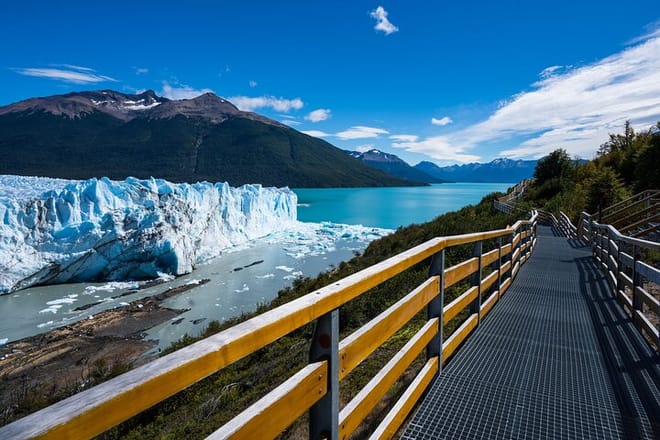 Full Day Tour to Perito Moreno Glacier with Navigation 9