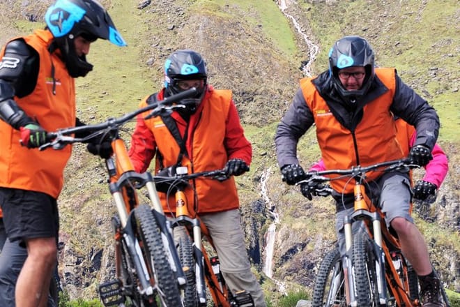 4-Day Machu Picchu with Biking, Rafting, Ziplining from Cusco 2