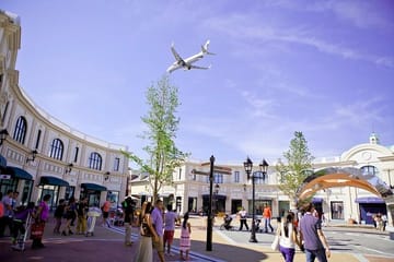 Vancouver Lay Over Shopping (Mc ArthurGlen Designer outlet Mall ) Tour Private