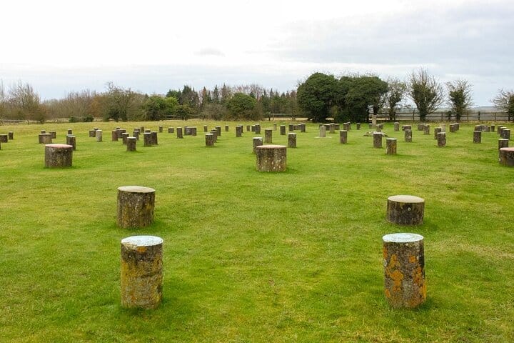 London to Windsor Castle Stonehenge and City of Bath Private Trip 6