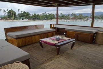 Luxury Boat Tour and Snorkeling Around Ko Samui