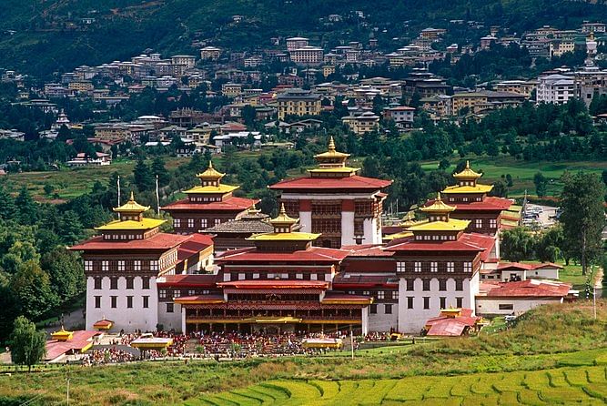 Explore Bhutan & Nepal: Cultural Treasures and Himalayan Wonders