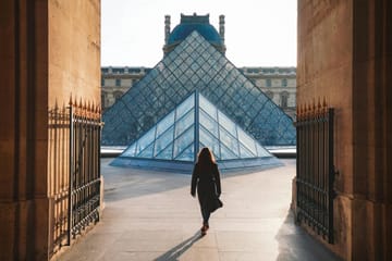 Louvre Museum Professional Photoshoot in Paris