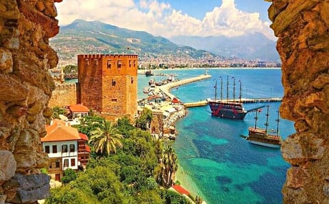 Alanya City Tour with Boat Trip and Cable Car Experience