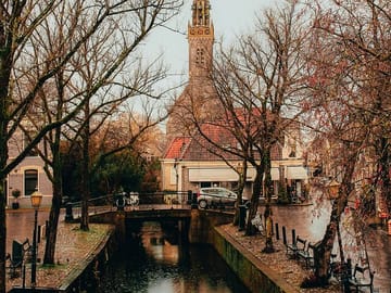 Day Trip from Amsterdam to Volendam, Edam & Zaanse Schans