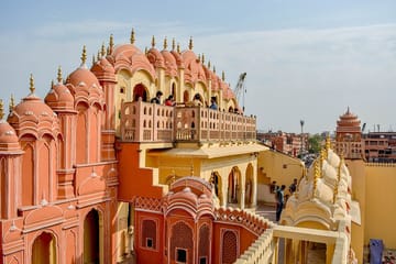 Jaipur Sightseeing and Shopping Day Tour from New Delhi