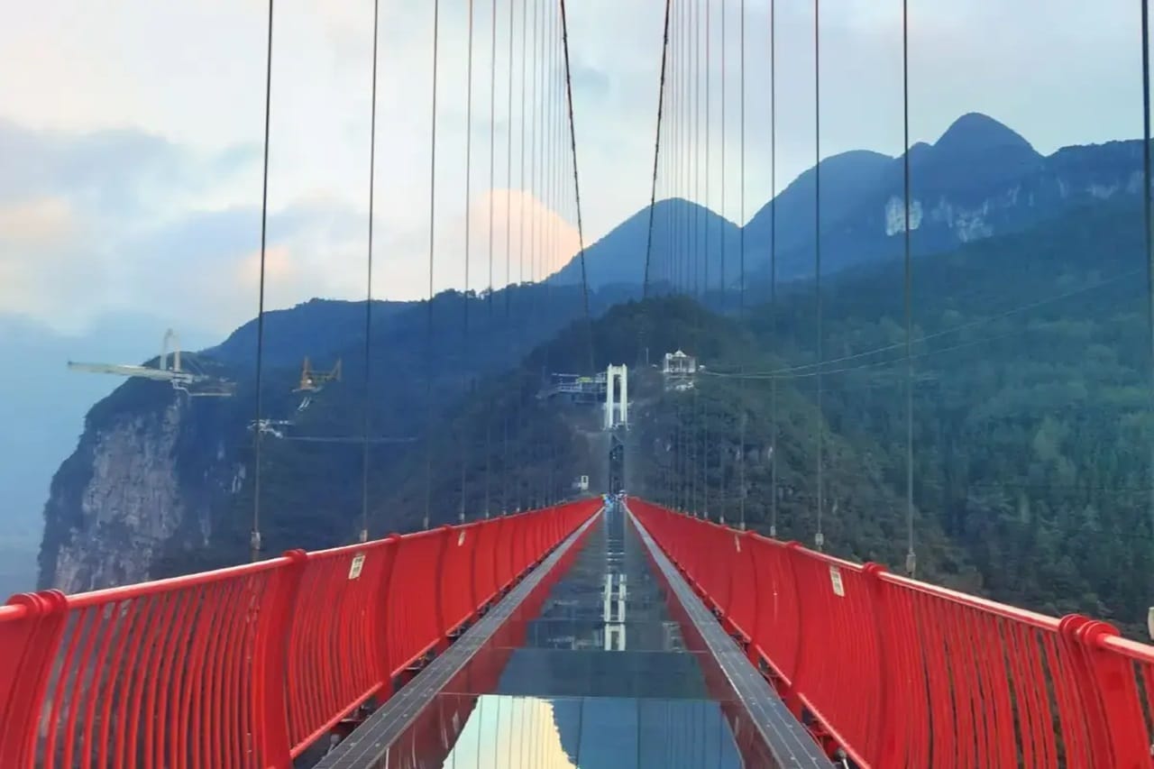 Nizhu River Grand Canyon 520 Observation Deck