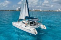 This private Cancun Catamaran cruise offers a luxury day at sea, complete with spectacular snorkeling and a premium open bar!