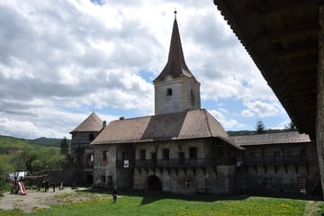 Cultural and Geological Day Tour from Brașov to Racoș