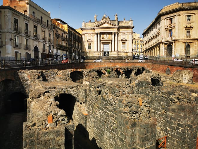 Catania by Night – Private Elegant Walking Experience photo 4