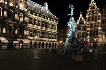 Antwerp Heritage Walking Tour: Cathedral, Grote Markt & More