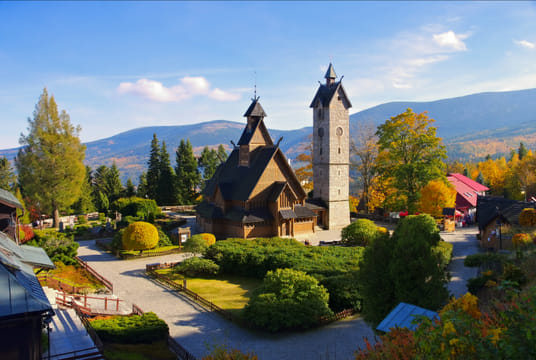 The Valley of Garden and Palaces – Giant Mountains Tour from Wrocław