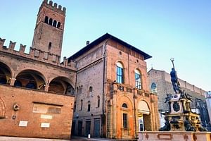 Murder Mystery Outdoor Escape Game in Bologna
