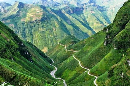 From Ha Giang: Motorbike Tour 3D2N (Small Group with Easy Riders)