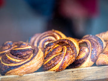 Our famous cinnamon buns are sure to bring a smile to your face during our Icelandic Sweet Tooth Tour