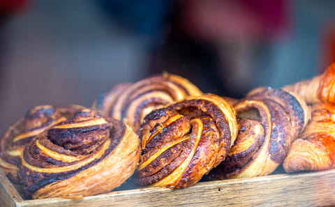 Culinary Tour of Icelandic Pastries in Reykjavík