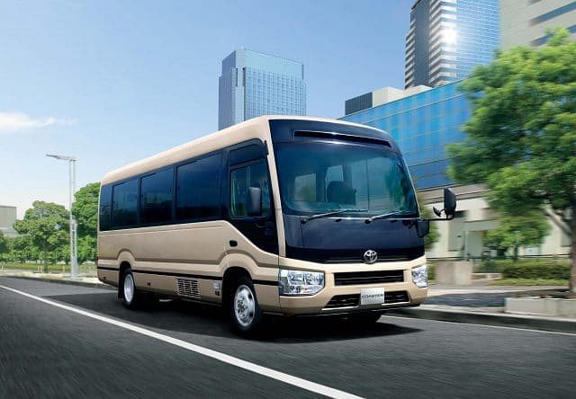 Transport private city to city/ pick-up from airport large group size 13-25 Pax