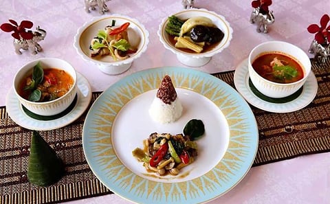 Gourmet Dining and Show at Mandarin Oriental, Bangkok