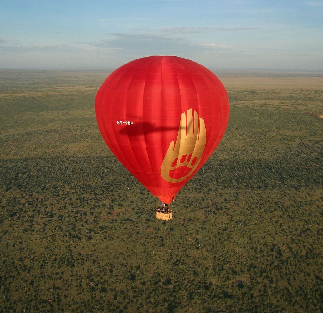 Balloon over Serengeti