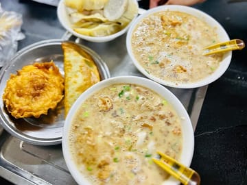 Suzhou: Brunch Walking Tour with Pingjiang Road Local Discovery