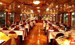 Dubai Dhow Marina Cruise: “From Traditional Charm to Modern Luxury”