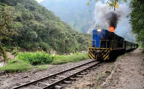 Machu Picchu by Train 3D/2N (Sleep in Cuzco Day 1, Aguas Calientes Day 2)