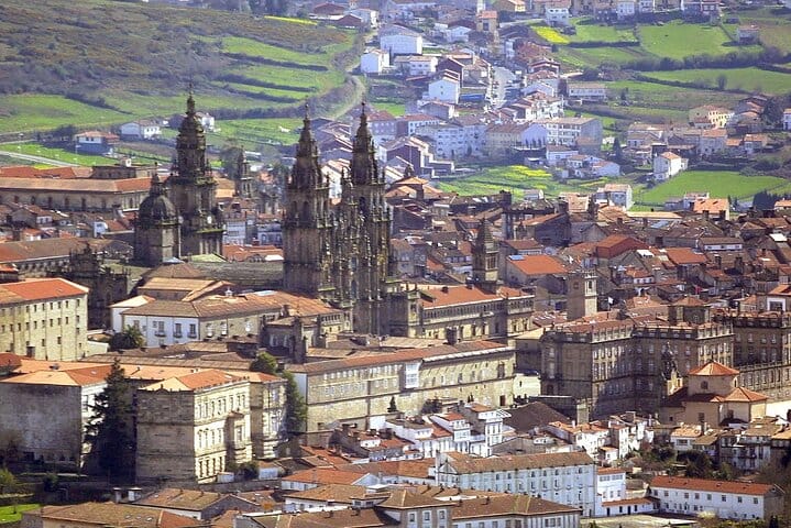 SANTIAGO DE COMPOSTELA: Private Tour from Porto