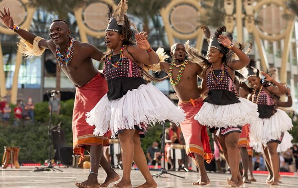 Nairobi Nightlife Tour with Dinner and Dance Performance