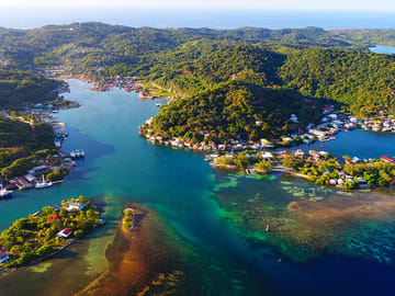 Cultural Tour of Oak Ridge Village in Roatan, Honduras
