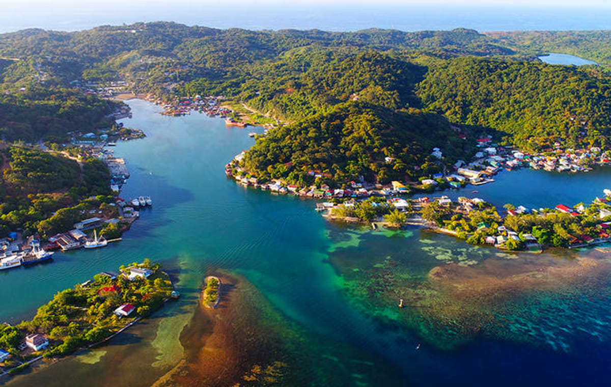 Oak Ridge The Venice of Roatan