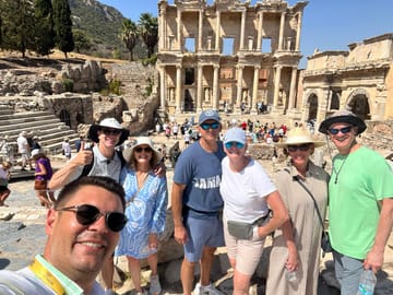 Ephesus and Pamukkale Full-Day Tour with Lunch from İzmir