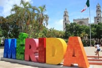 Merida Airport Shared Shuttle with WIFI 7