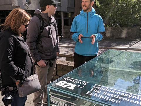 A Guide from Your Friend in Reykjavik explaining a exhibition piece.