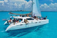 Cancún Catamaran to Isla Mujeres + Snorkel, Open Bar & Lunch 1