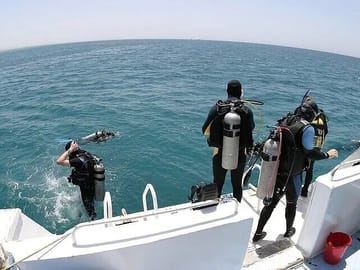 Intro Diving 2 Stops For Beginners, Cruise With Lunch – Hurghada