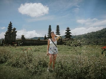 Jungle Trekking and Canoeing at Tamblingan Lake, Bali