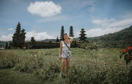 Jungle Trekking and Canoeing at Tamblingan Lake, Bali