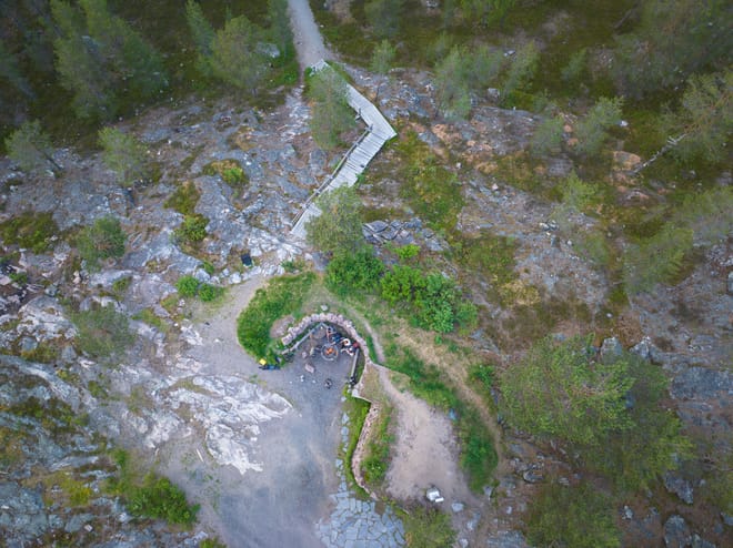 Midnight Sun Husky hiking, Husky Park, Siberian Husky, Rovaniemi Lapland