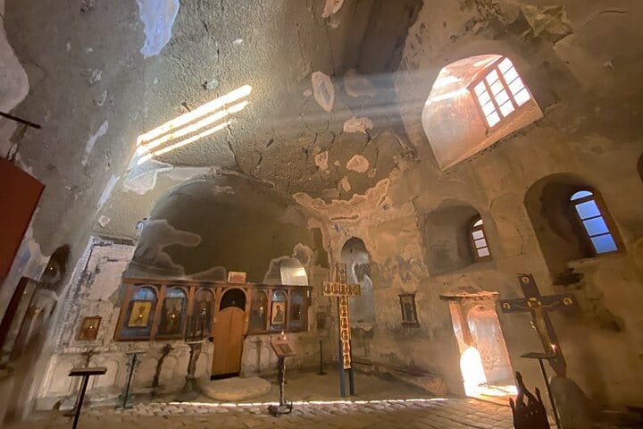 4 Full days in Georgia with private tour, free aiport