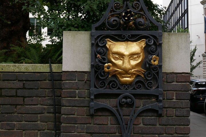 Fashion History of the Square Mile