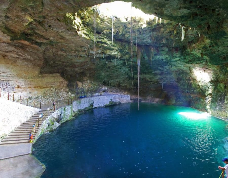Chichén Itzá, cenote Saamal y Valladolid