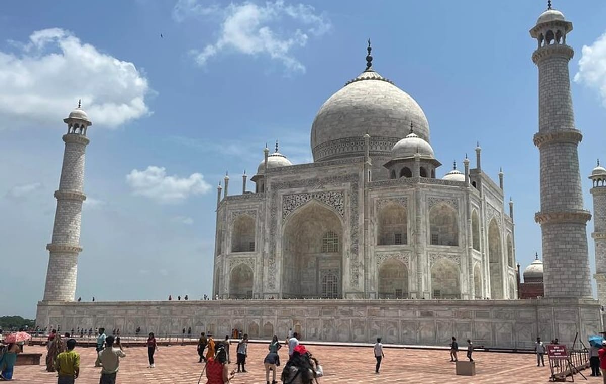 Private Full Day Taj Mahal and Agra Fort Tour from Delhi /NCR