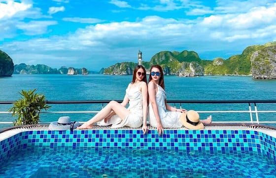 LA CASTA CRUISE – Halong Luxury 5 Star Cruise – Seasonal Jacuzzi