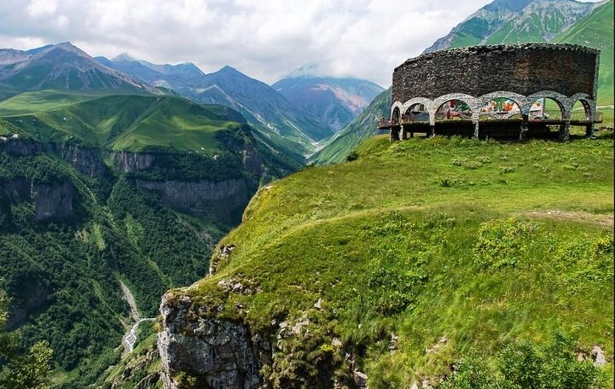 One day trip to Kazbegi and Gudauri