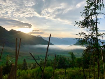 Trekking Adventure in Hà Giang's Scenic Mountains