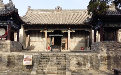 Pingyao Ancient City and Zhangbi Castle Day Tour